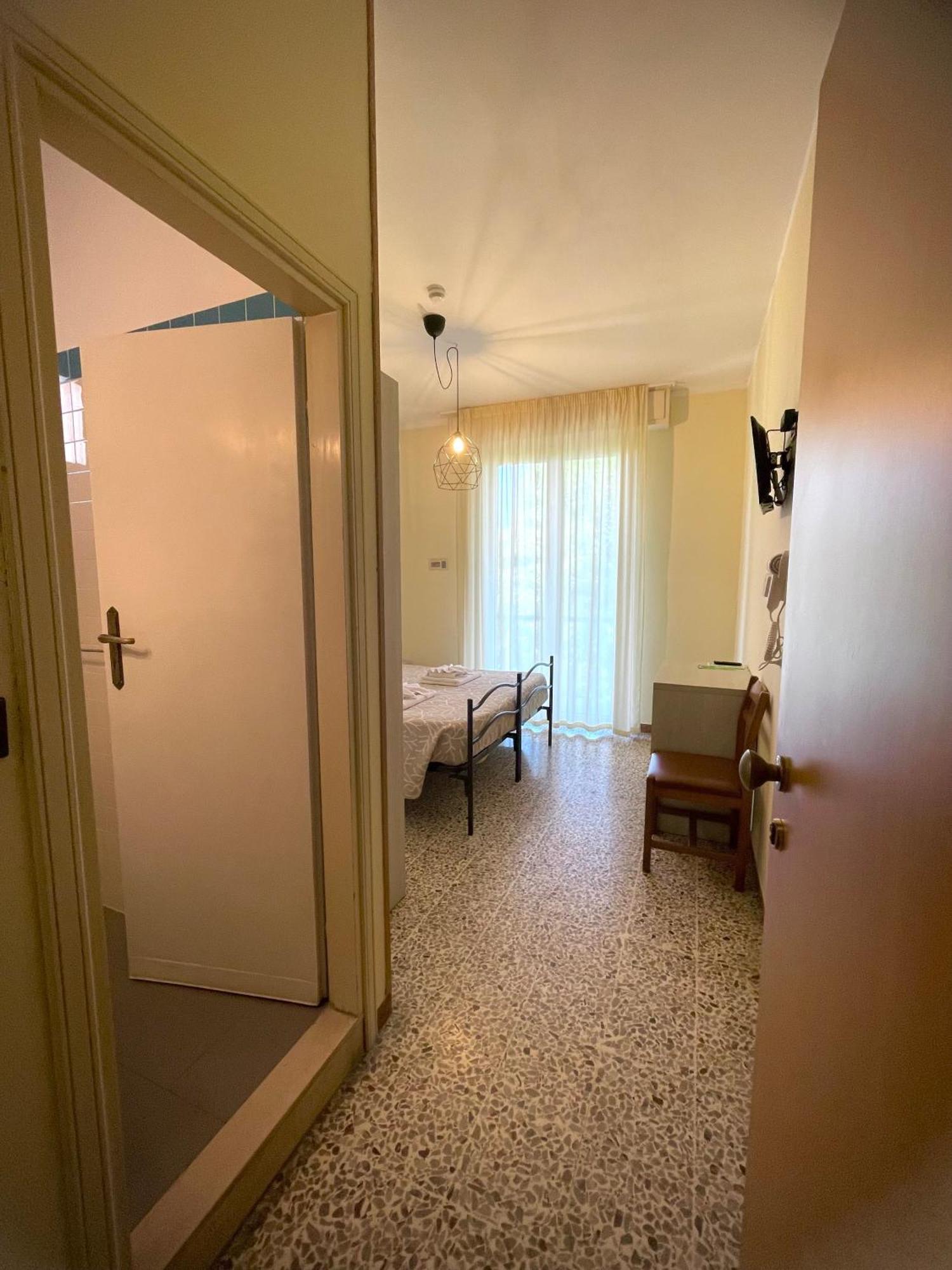 Hotel Reale Rimini Exterior photo